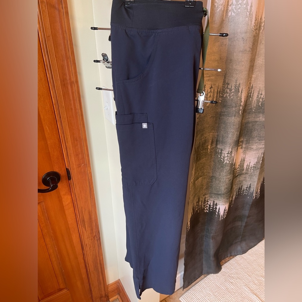 FIGS Kade scrubs pants in shade Quiet Navy